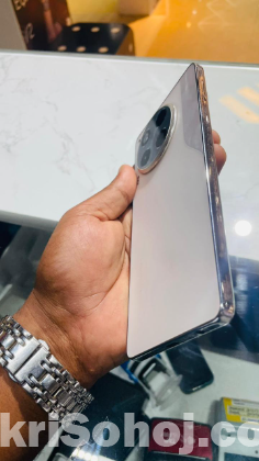 Tecno camon 30